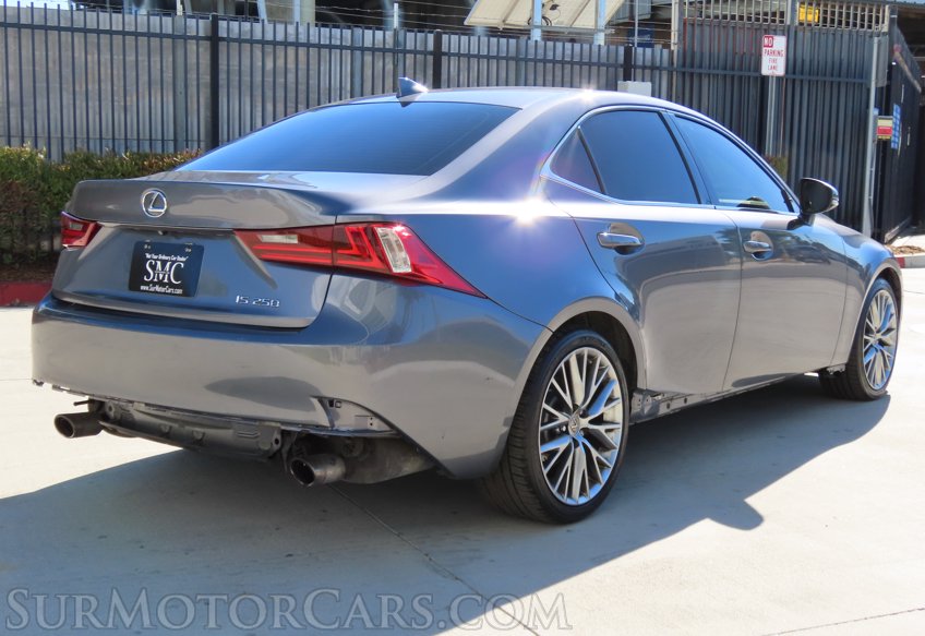 2015 Lexus IS 250 - Image 9