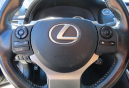 2015 Lexus IS 250 - Image 32