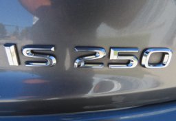 2015 Lexus IS 250 - Image 17