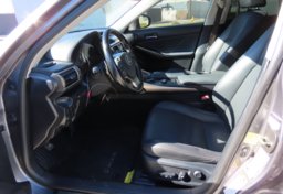 2015 Lexus IS 250 - Image 24