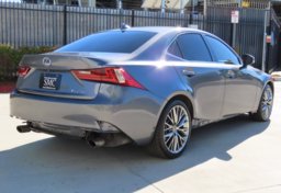2015 Lexus IS 250 - Image 9