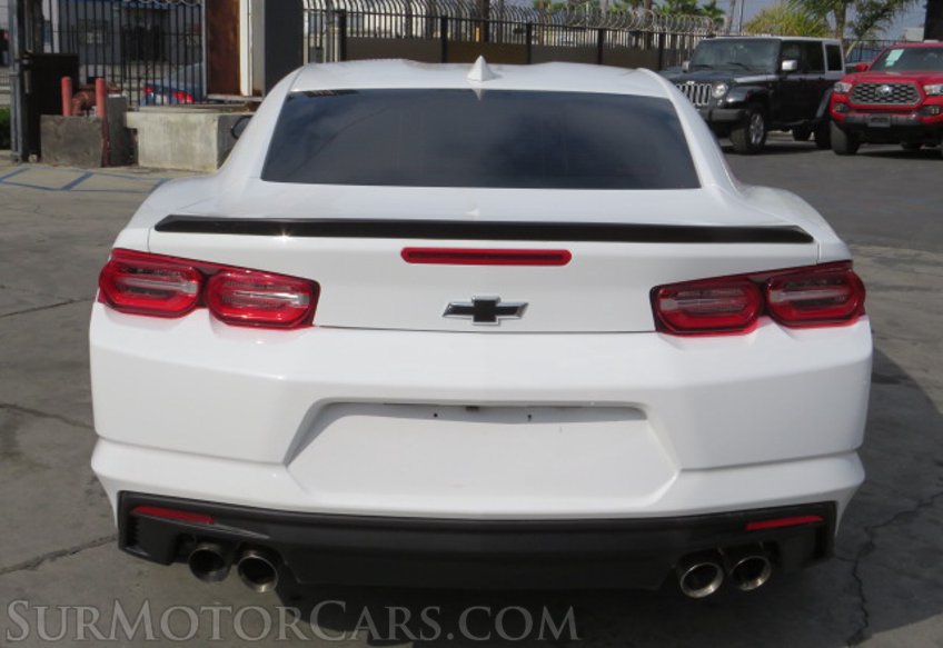 2021 Chevrolet Camaro - Image 11