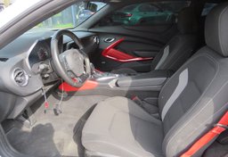 2021 Chevrolet Camaro - Image 24