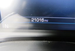 2021 Chevrolet Camaro - Image 33