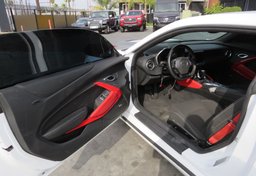 2021 Chevrolet Camaro - Image 20