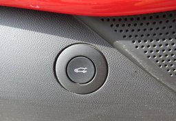 2021 Chevrolet Camaro - Image 40