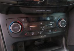 2017 Ford Focus - Image 41