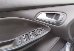 2017 Ford Focus - Image 46