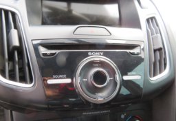 2017 Ford Focus - Image 38