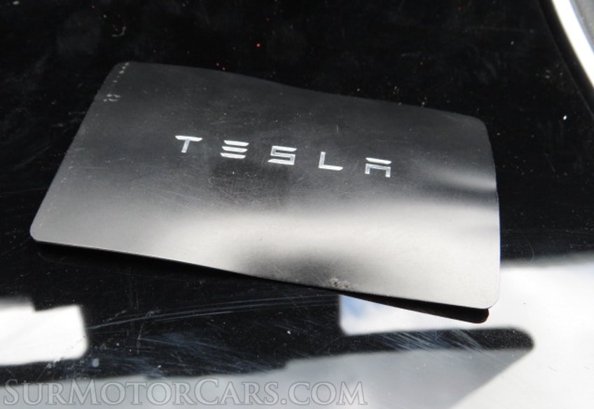 2019 Tesla Model 3 - Image 32