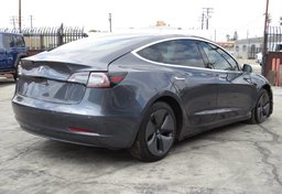 2019 Tesla Model 3 - Image 7