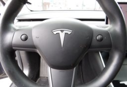 2019 Tesla Model 3 - Image 29