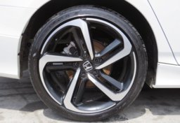 2020 Honda Accord Sedan - Image 16