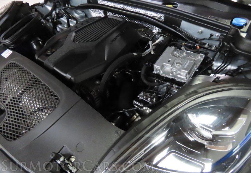 2024 Porsche Macan - Image 50