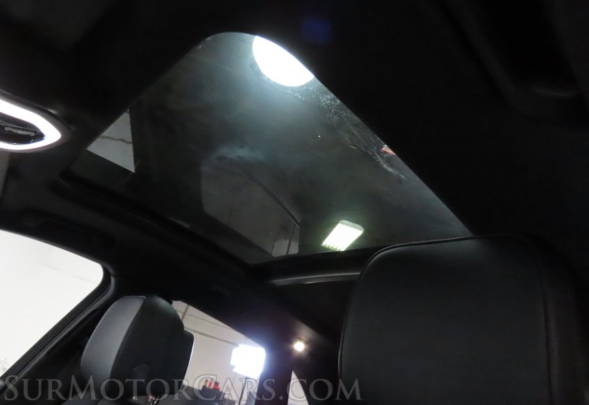 2024 Porsche Macan - Image 36