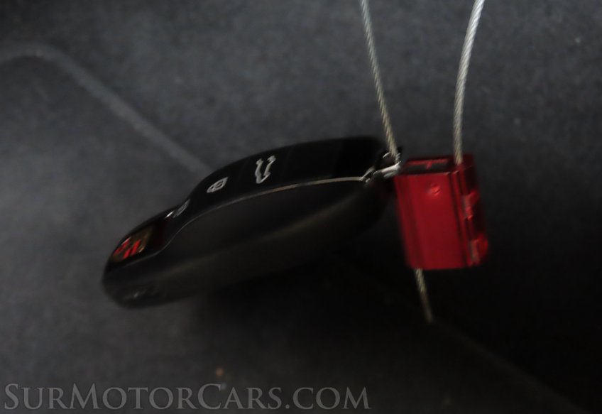 2024 Porsche Macan - Image 40