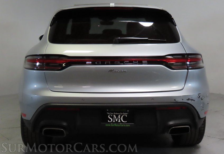 2024 Porsche Macan - Image 12