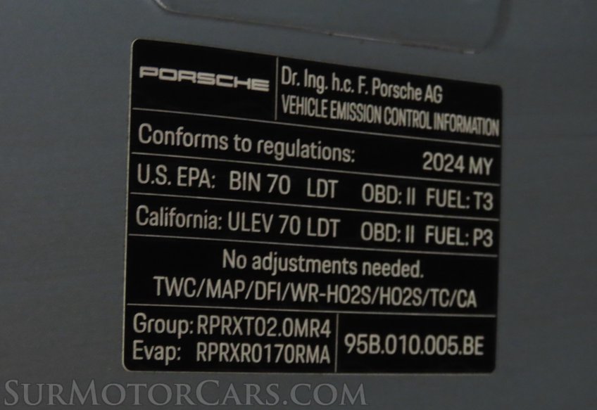 2024 Porsche Macan - Image 53