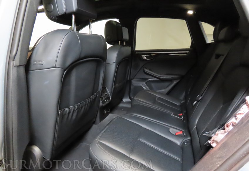 2024 Porsche Macan - Image 29