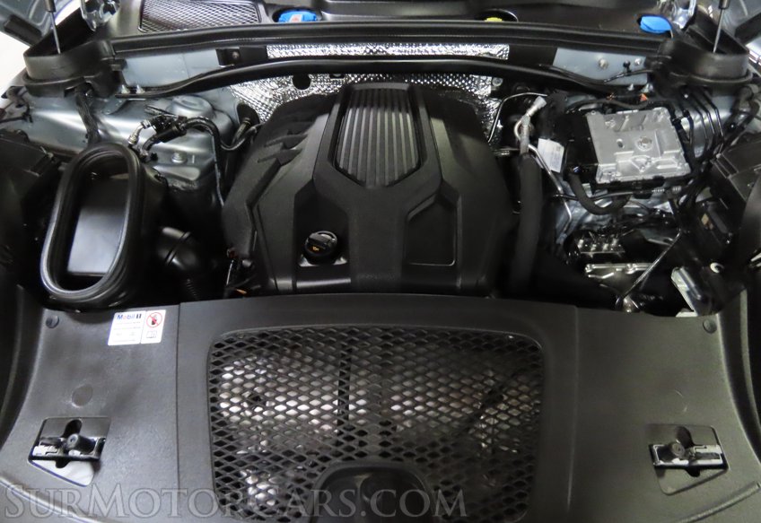 2024 Porsche Macan - Image 49