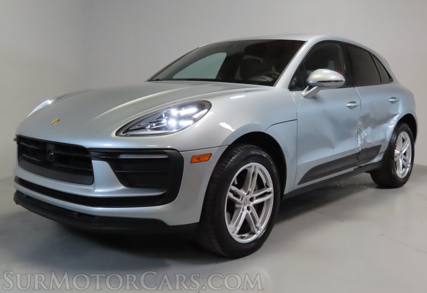 2024 Porsche Macan - Image 4