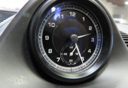 2024 Porsche Macan - Image 35