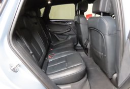 2024 Porsche Macan - Image 23