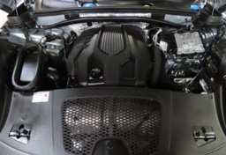 2024 Porsche Macan - Image 49