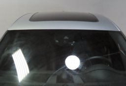 2024 Porsche Macan - Image 13