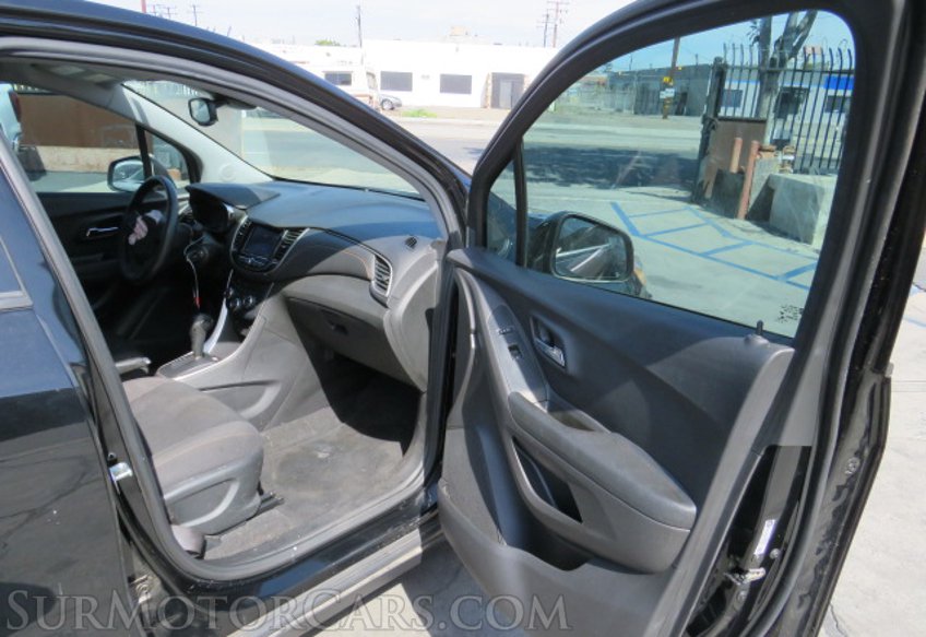 2020 Chevrolet Trax - Image 20