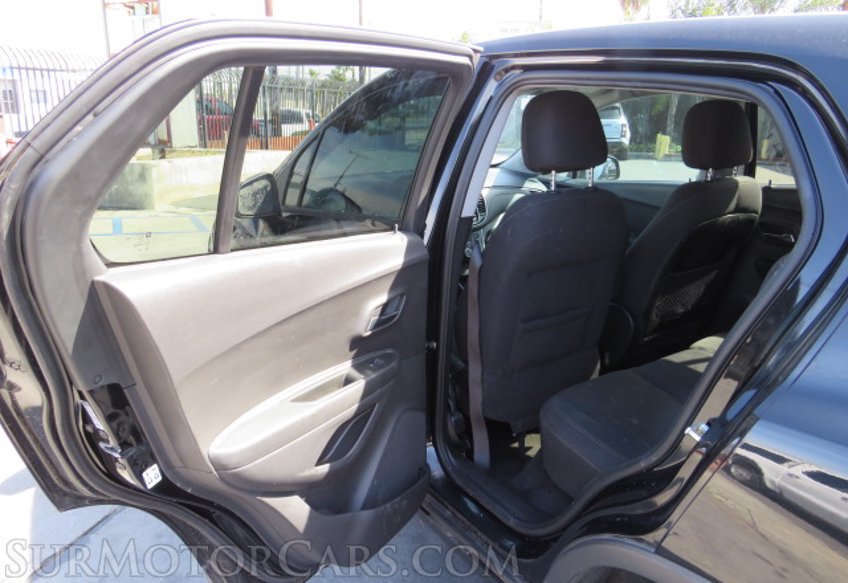 2020 Chevrolet Trax - Image 21