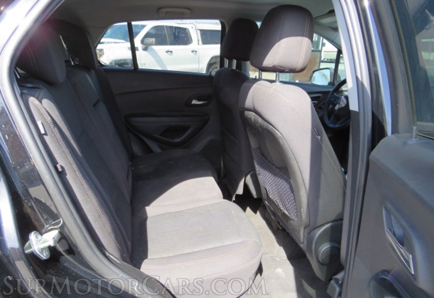 2020 Chevrolet Trax - Image 30