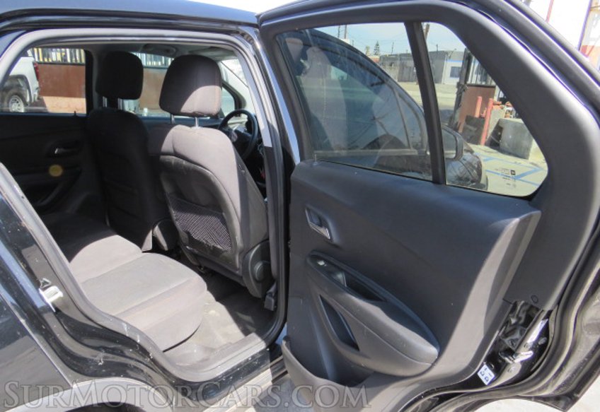 2020 Chevrolet Trax - Image 22