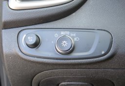 2020 Chevrolet Trax - Image 34