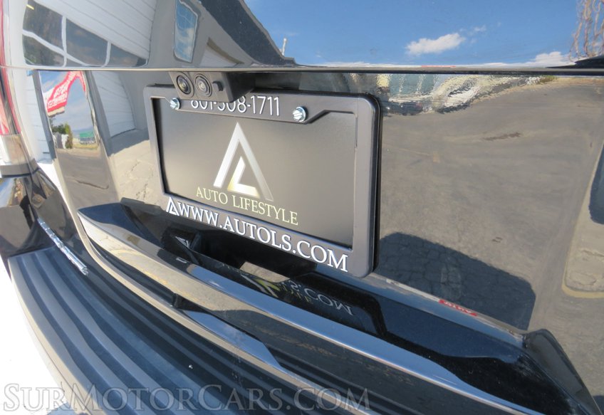 2019 Cadillac Escalade ESV - Image 19