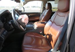 2019 Cadillac Escalade ESV - Image 24