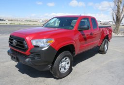 2022 Toyota Tacoma 4WD - Image 2