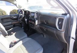 2019 Chevrolet Silverado 1500 - Image 40