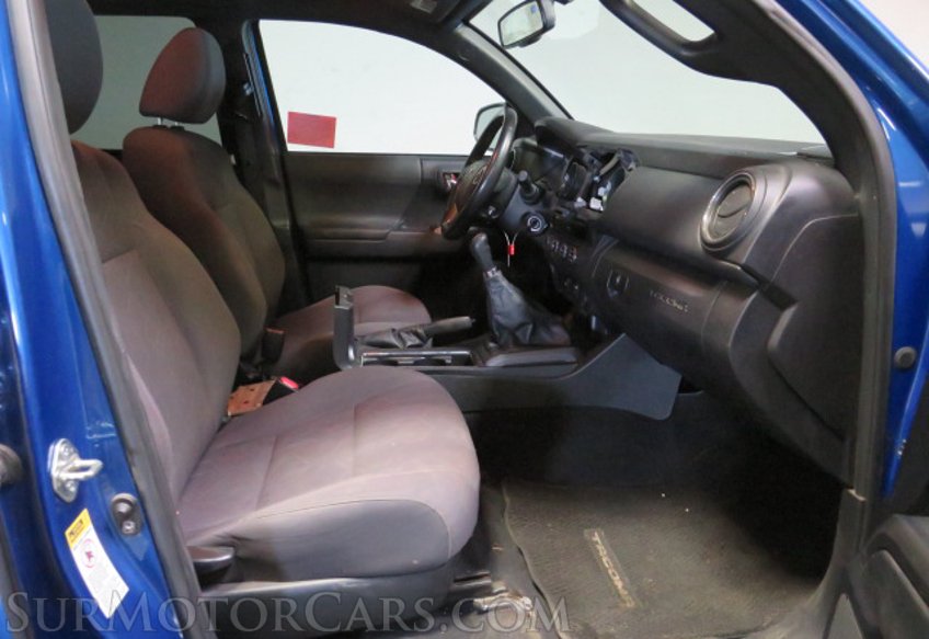 2016 Toyota Tacoma - Image 28