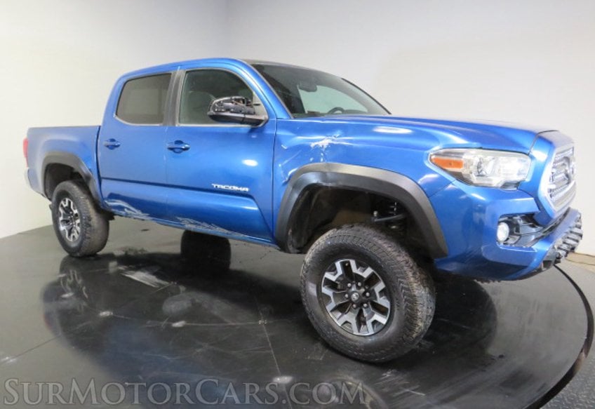2016 Toyota Tacoma - Image 2
