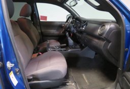 2016 Toyota Tacoma - Image 28