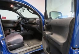 2016 Toyota Tacoma - Image 22