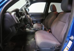 2016 Toyota Tacoma - Image 27