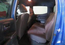 2016 Toyota Tacoma - Image 30