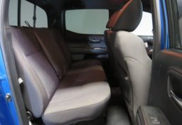 2016 Toyota Tacoma - Image 29