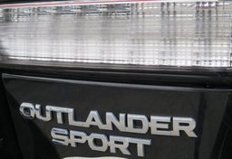 2020 Mitsubishi Outlander Sport - Image 19