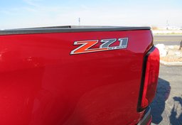 2017 Chevrolet Colorado - Image 16