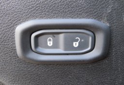 2021 Jeep Wrangler - Image 34