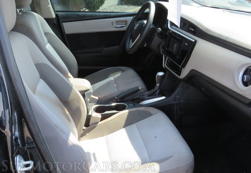 2017 Toyota Corolla - Image 21