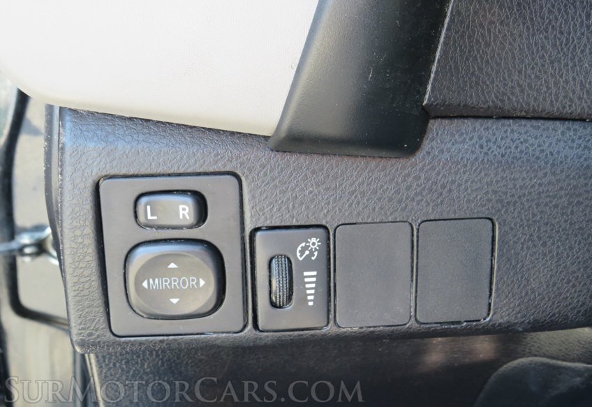 2017 Toyota Corolla - Image 32